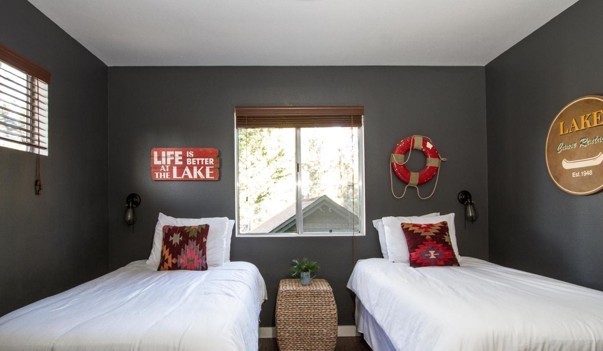 Noon Lodge Big Bear Lake Rum bild